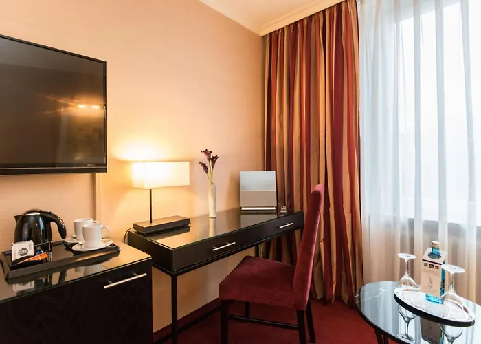 Western St. Raphael Hotel 4*