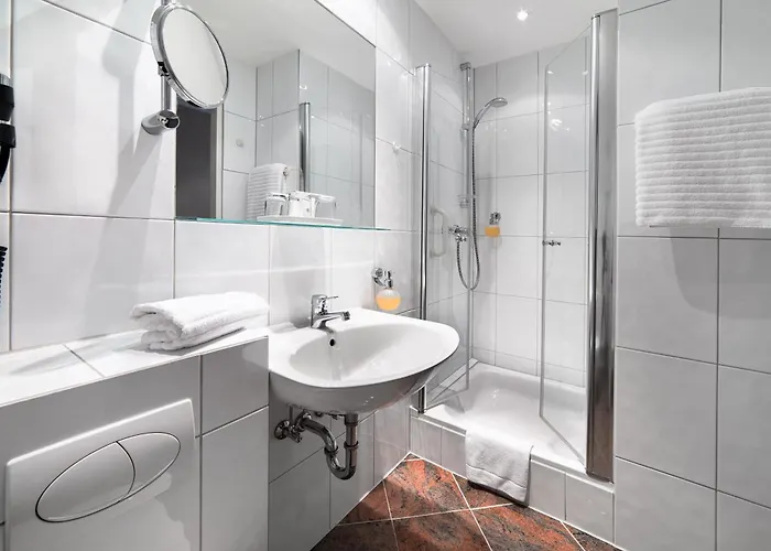 Western St. Raphael Hotel 4*