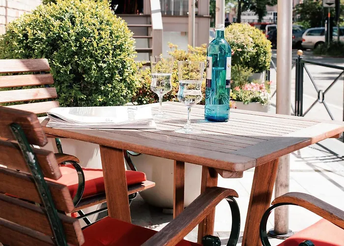 Western St. Raphael Hotel 4*